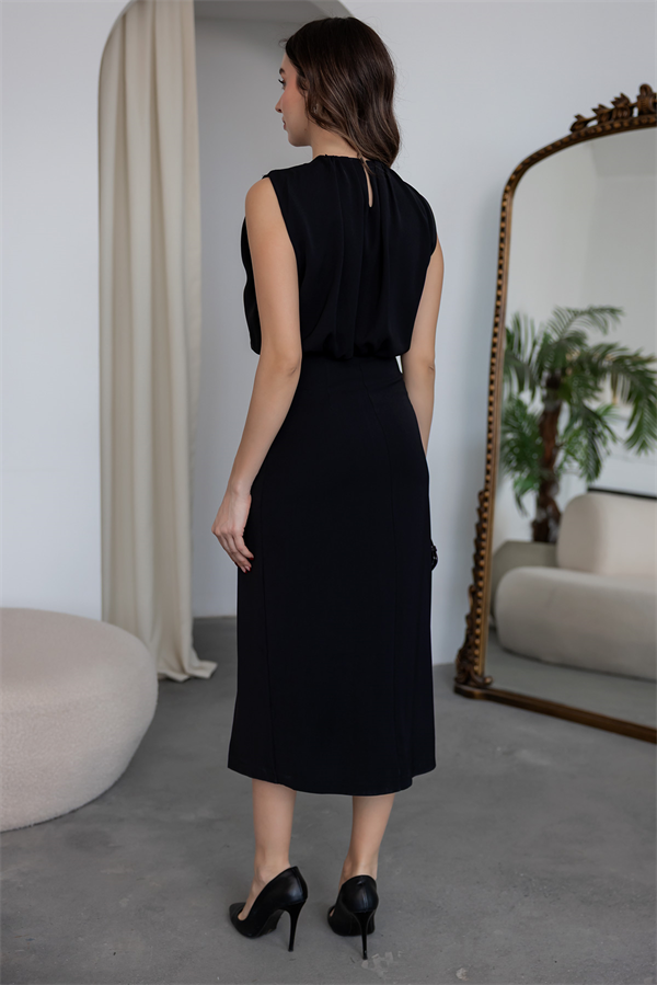 Bel Volanlı Elbise - SİYAH