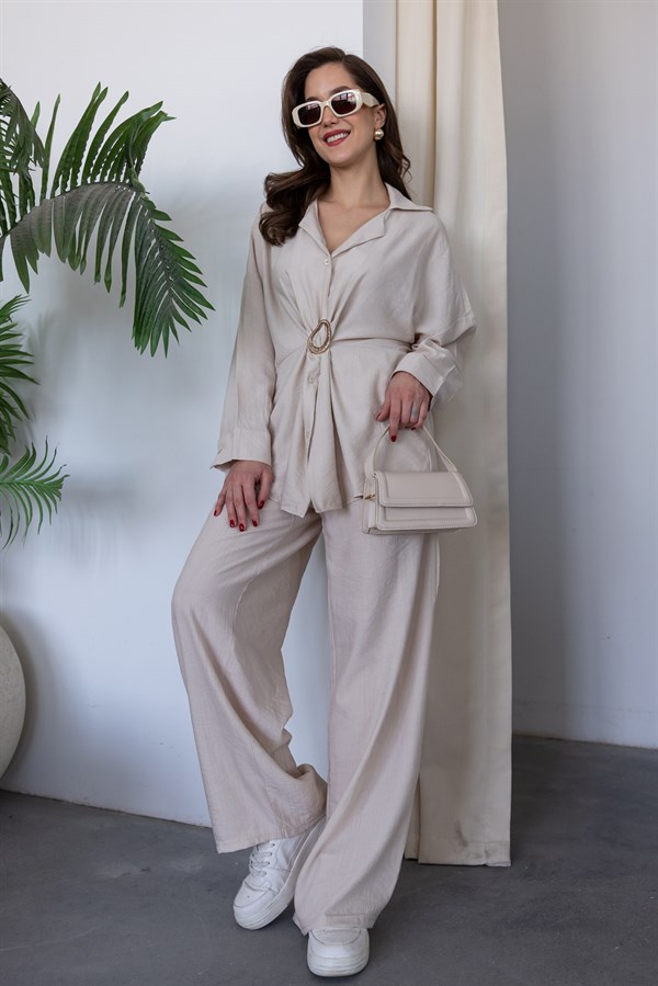 Broş Detaylı Takım - KREM