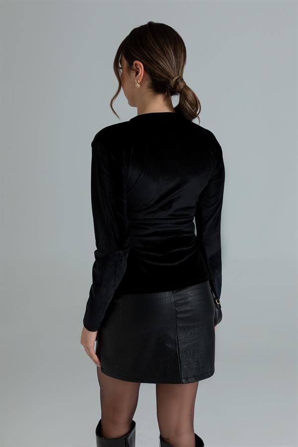 Broşlu Kadife Bluz - SİYAH