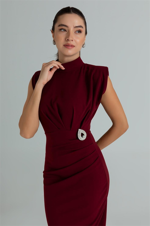 Broşlu Kalem Elbise - BORDO