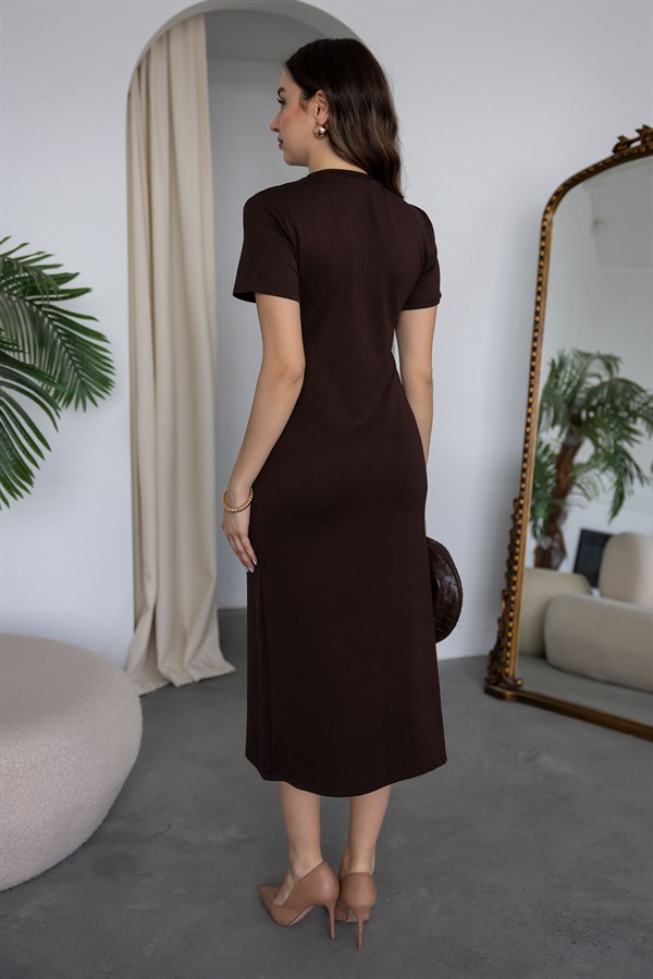Broşlu Modal Elbise - KAHVERENGİ