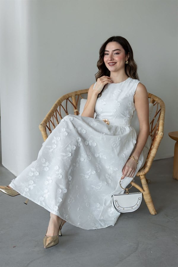 Çiçek Dokulu Elbise - BEYAZ