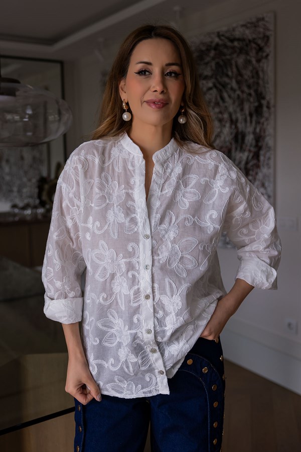 Çiçek Nakışlı Gömlek - BEYAZ