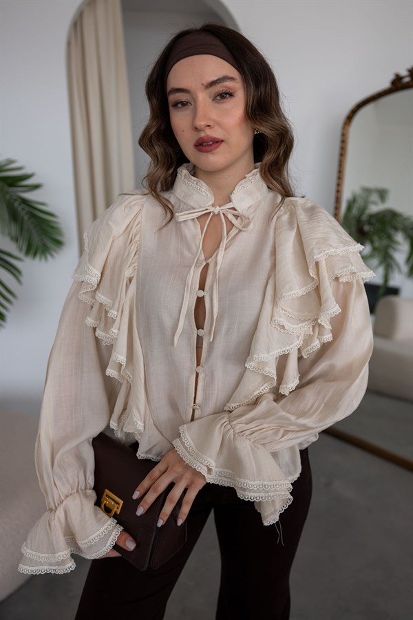 Dantel Detaylı Bluz - KREM