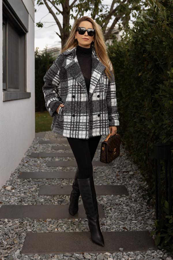 Dokulu Kaşe Kaban - SİYAH