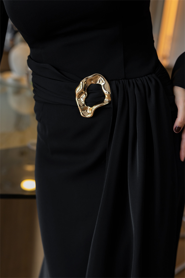 Dökümlü Uzun Elbise - SİYAH