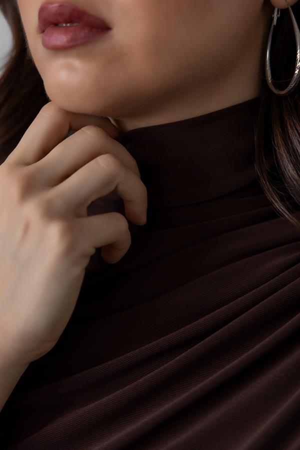 Drapeli Basic Bluz - KAHVERENGİ