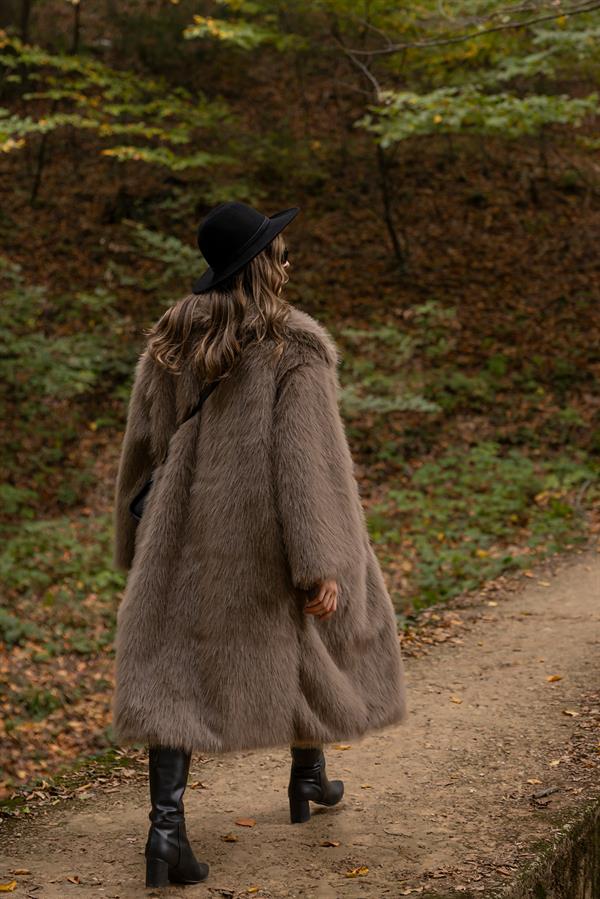 Düğme Kapamalı Kürk - VİZON