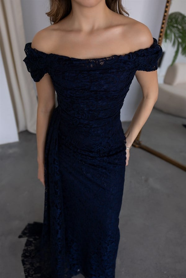 Düşük Omuz Dantelli Abiye - LACİVERT