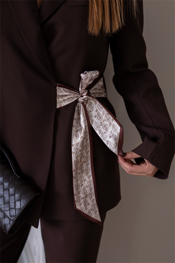 Fular Aksesuarlı Blazer Ceket Takım - KAHVERENGİ