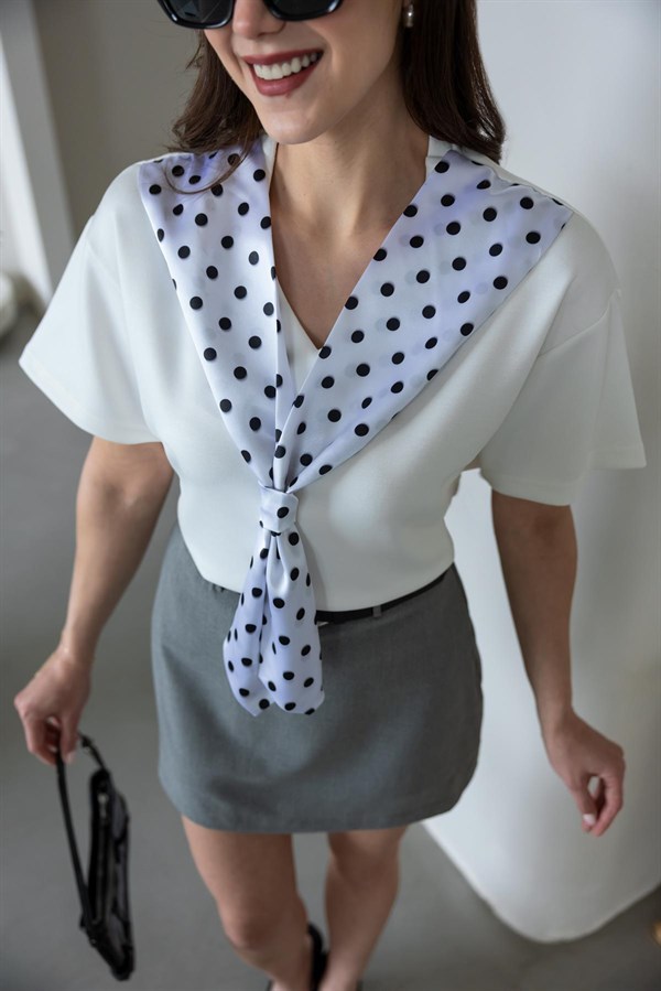 Fular Detaylı T-shirt - BEYAZ