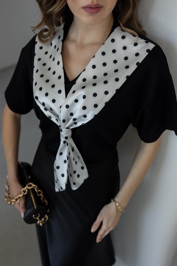 Fular Detaylı T-shirt - SİYAH