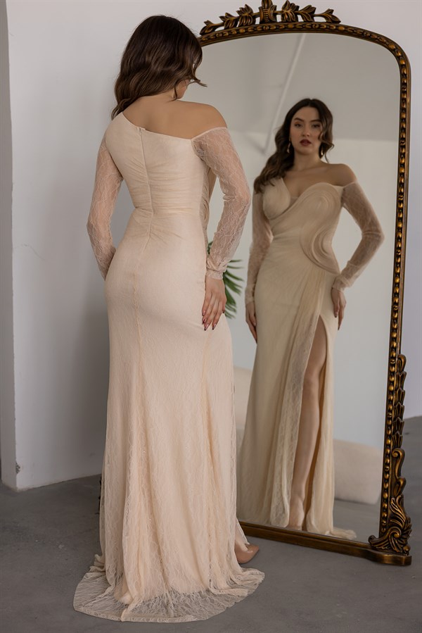 Göğüs Detaylı Dantel Abiye - KREM