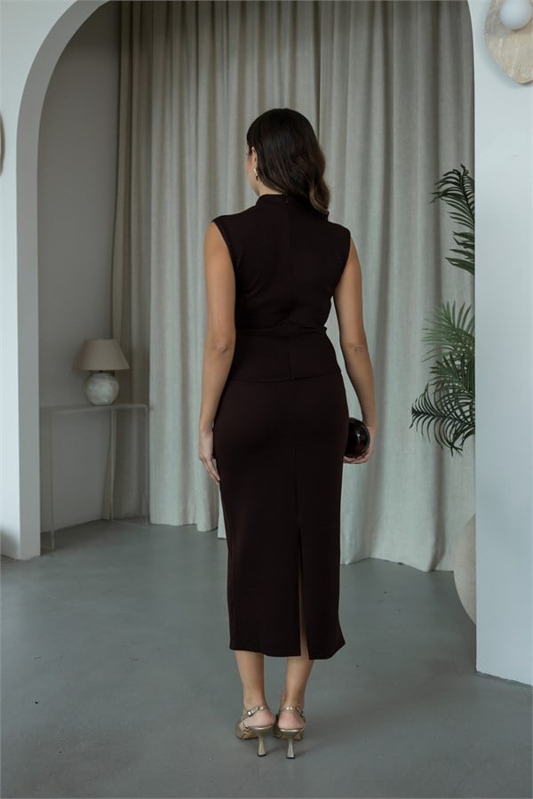 Gold Düğme Detaylı Peplum Elbise - KAHVERENGİ