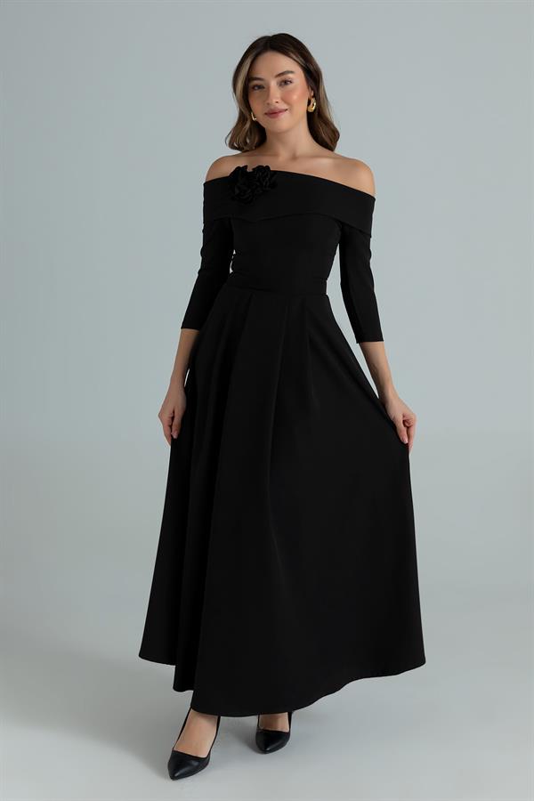 Gül Broşlu Kloş Elbise - SİYAH