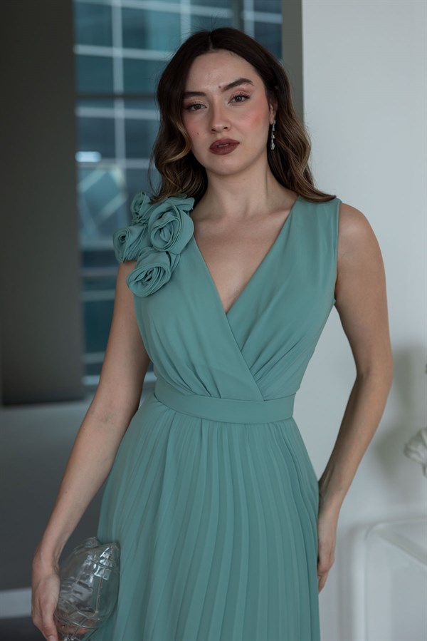 Gül Broşlu Piliseli Abiye - YEŞİL