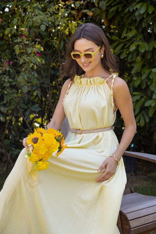 Halter Yaka Boncuk Detay Elbise - SARI