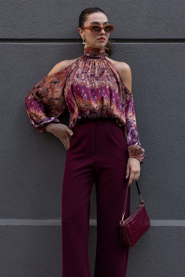 Halter Yaka Omuz Dekolteli Bluz - KİREMİT