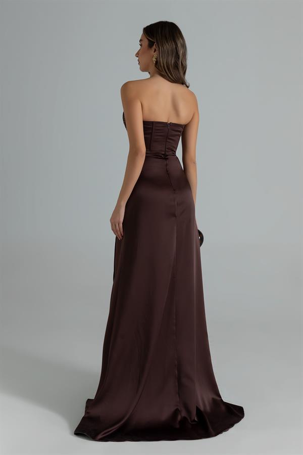 İşlemeli Saten Anvelop Abiye - KAHVERENGİ