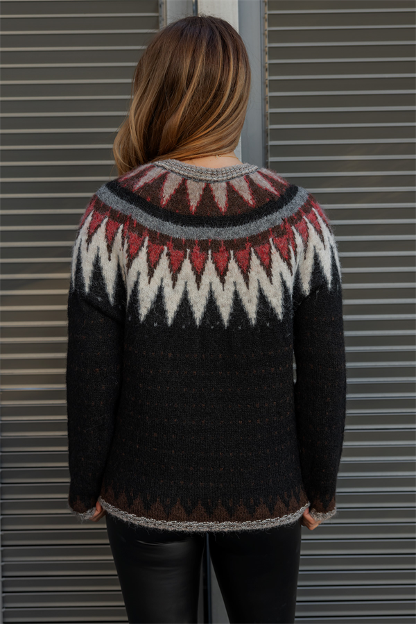 Jakarlı Etnik Desen Kazak - SİYAH