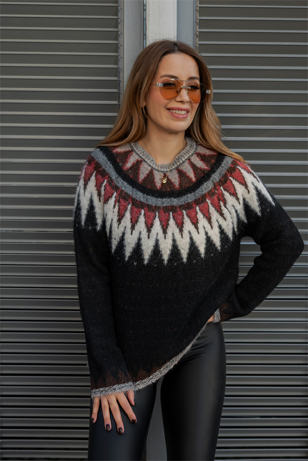 Jakarlı Etnik Desen Kazak - SİYAH