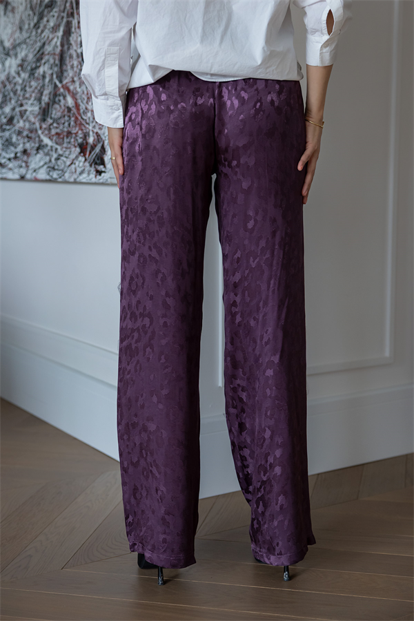 Jakarlı Saten Pantolon - MÜRDÜM