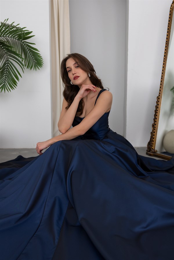 Kalın Askılı Kabarık Abiye - LACİVERT