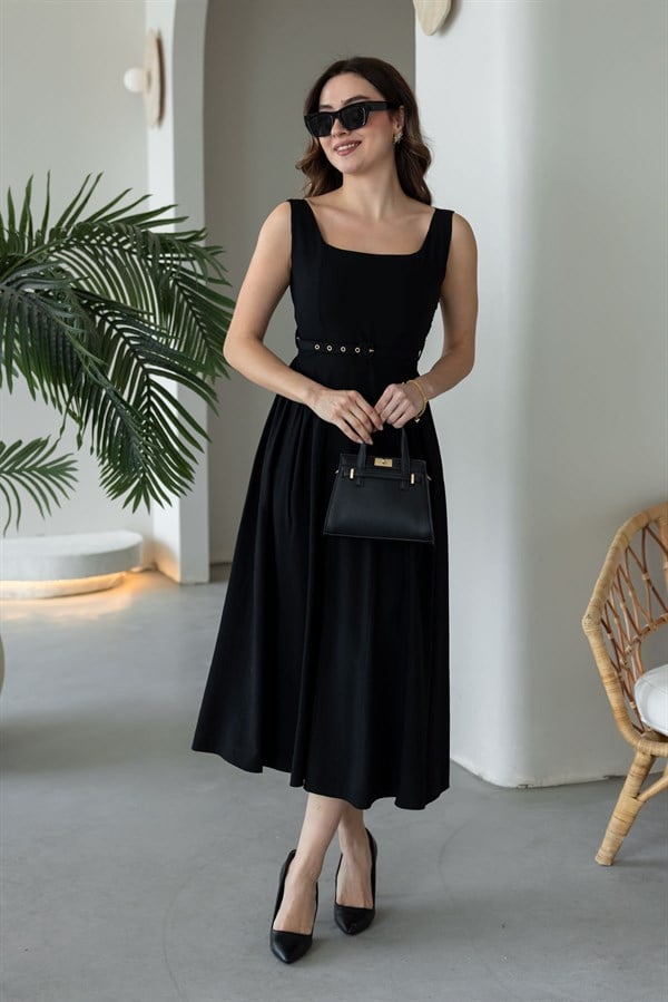 Kare Yaka Büzgülü Elbise - SİYAH