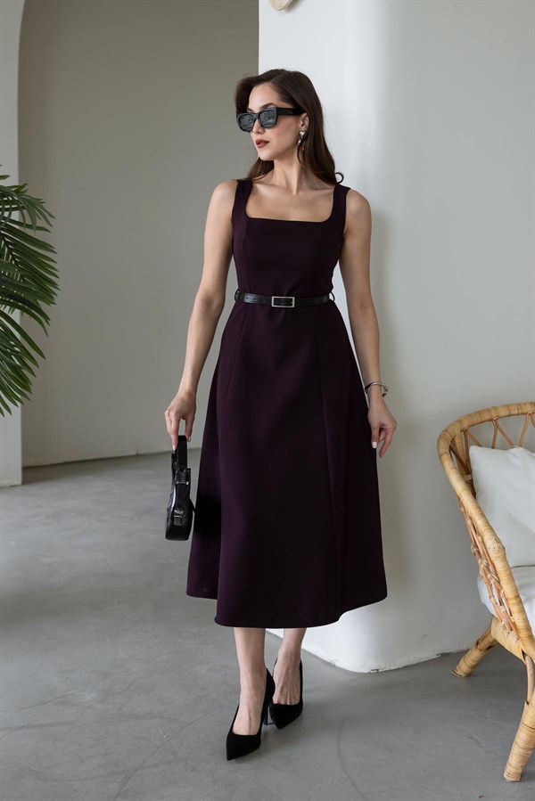 Kare Yaka Kemerli Kloş Elbise - MÜRDÜM