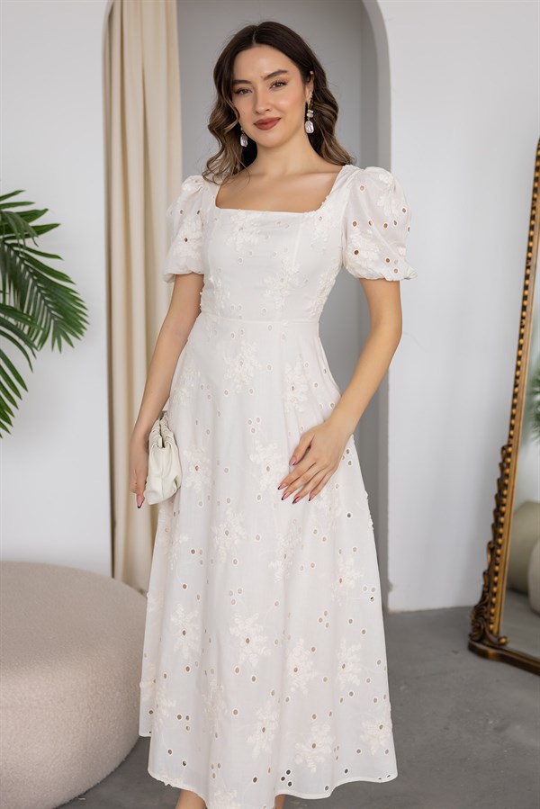 Kare Yaka Nakışlı Elbise - EKRU