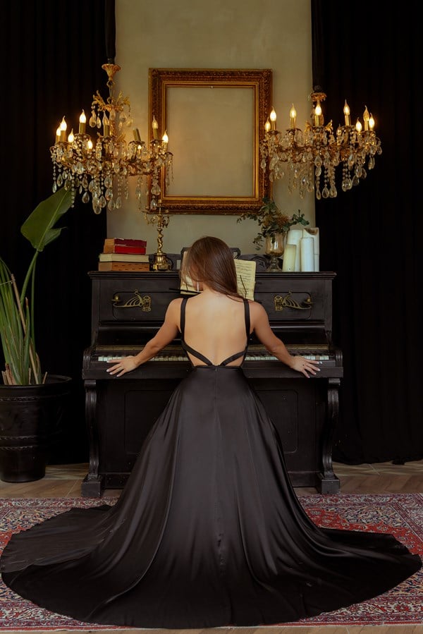 Kare Yaka Sırt Detaylı Abiye - SİYAH