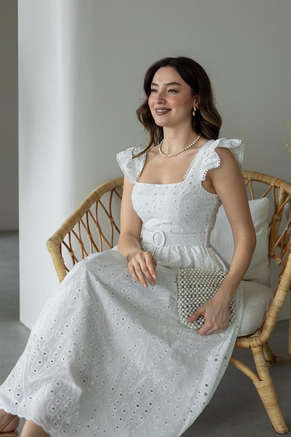 Kemerli Brode Elbise - BEYAZ