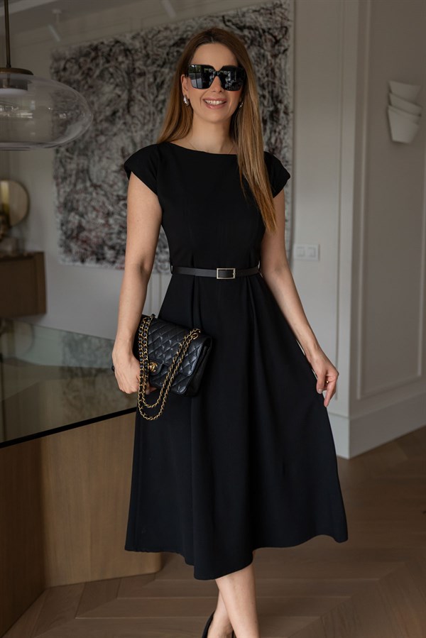 Kemerli Vatkalı Elbise - SİYAH