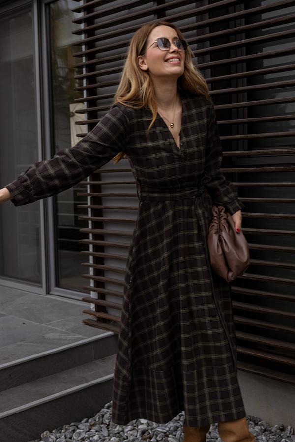 Kuşaklı Ekose Gömlek Elbise - KAHVERENGİ
