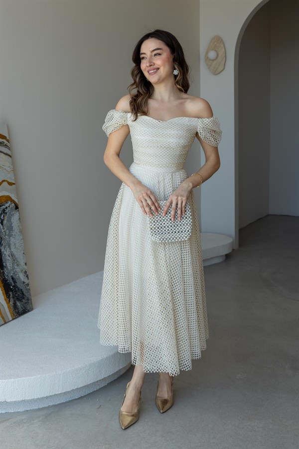 Madonna Yaka Simli Abiye - KREM