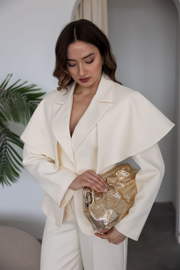 Pelerin Detaylı Blazer Takım - KREM