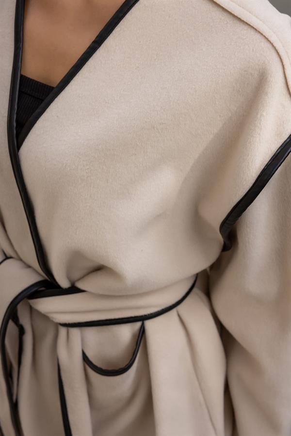 Şerit Geçişli Kaşe Ceket - KREM