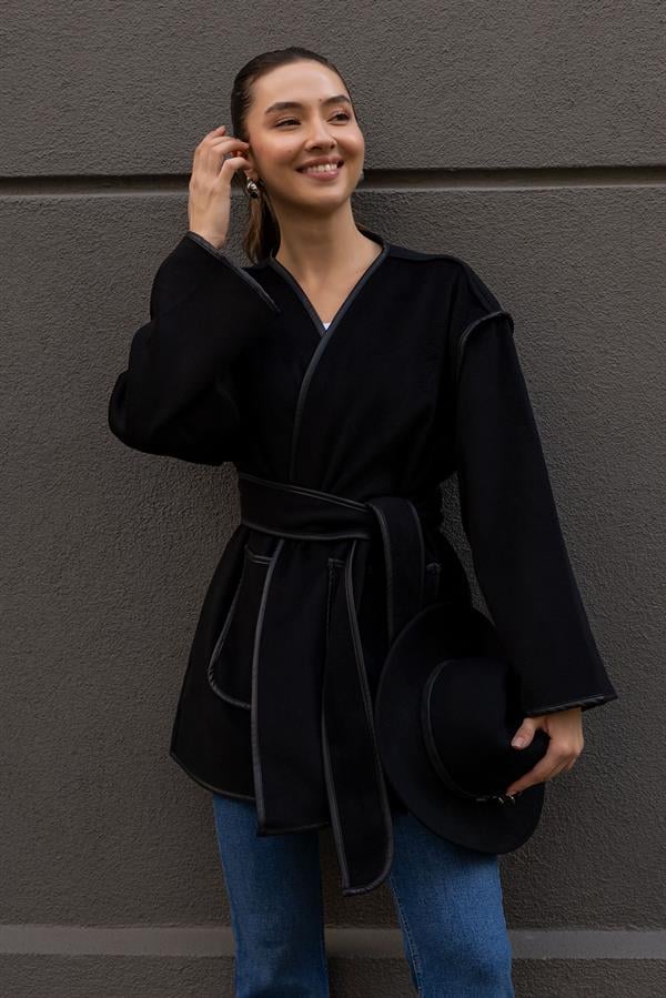 Şerit Geçişli Kaşe Ceket - SİYAH