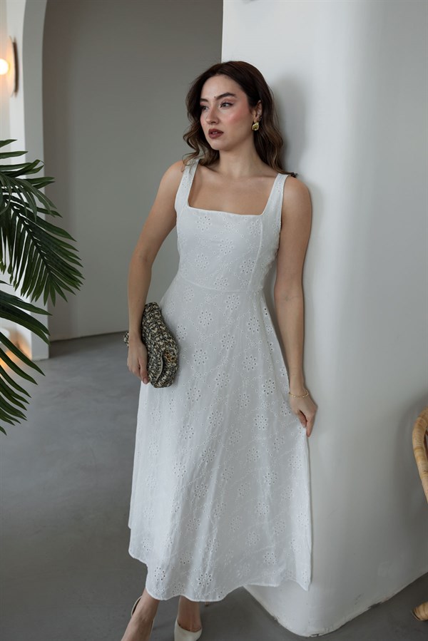 Sıfır Kol Brode Elbise - BEYAZ