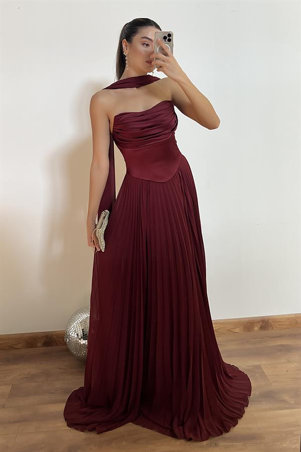Straplez Fularlı Piliseli Abiye - BORDO