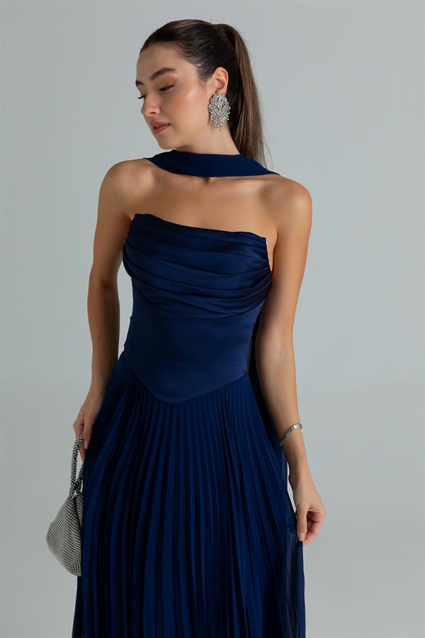 Straplez Fularlı Piliseli Abiye - LACİVERT