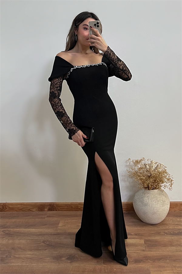 Taşlı Kol Aksesuarlı Elbise - SİYAH