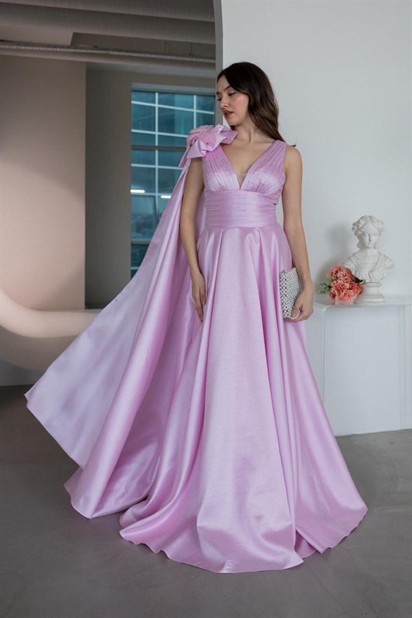 Tek Omuz Gül Detaylı Abiye - PEMBE