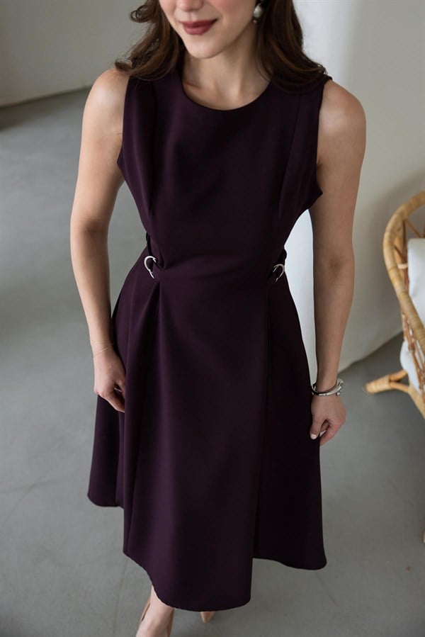 Toka Detaylı Elbise - MÜRDÜM