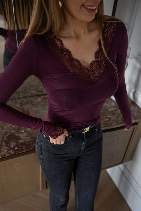 V Yaka Dantel Detaylı Bluz - BORDO