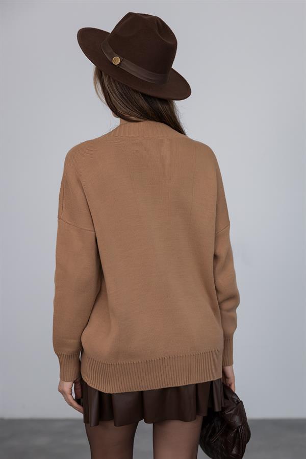 V Yaka Kazak - CAMEL