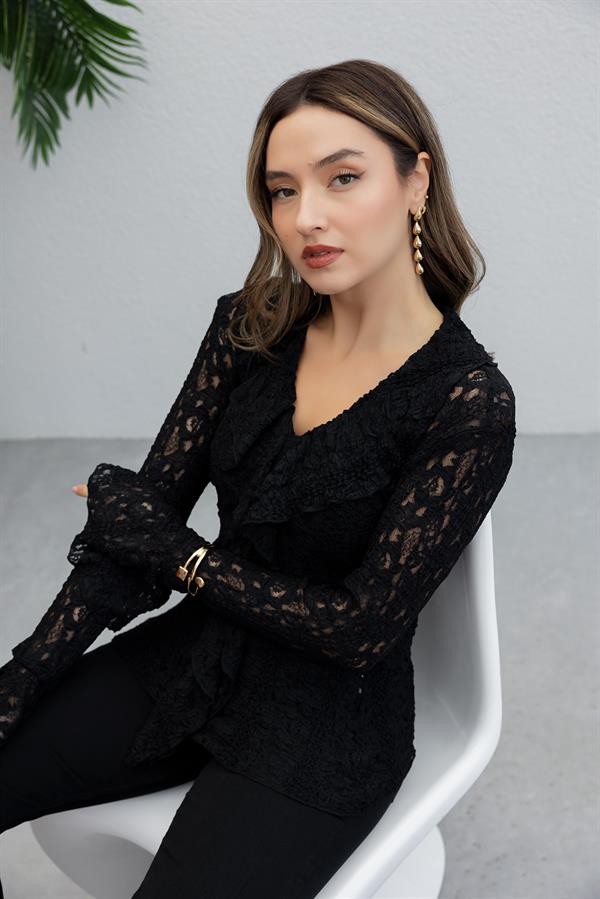 Volanlı Dantel Bluz - SİYAH