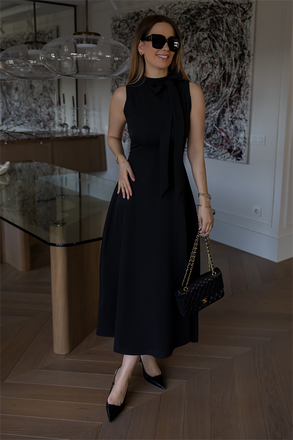 Yaka Bağlamalı Uzun Elbise - SİYAH