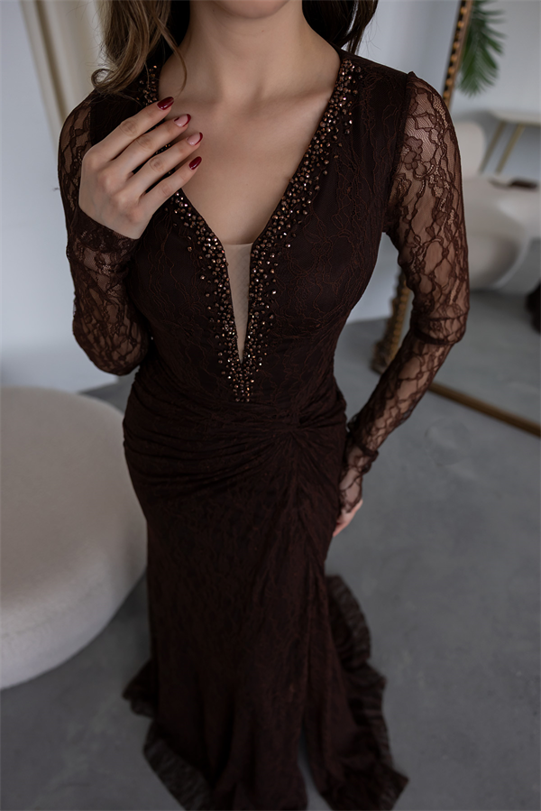 Yaka Boncuk İşlemeli Dantelli Abiye - KAHVERENGİ