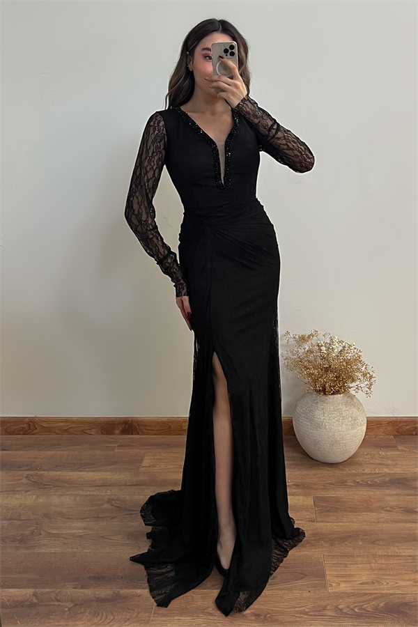 Yaka Boncuk İşlemeli Dantelli Abiye - SİYAH